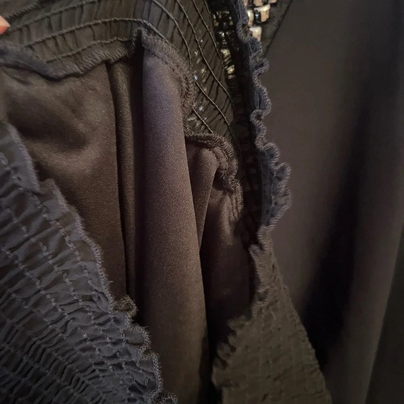 Torrid 4 women’s chiffon batwing blouse with beaded neckline v neck black - Picture 6 of 7